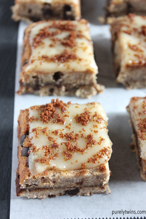 Cinnamon roll chocolate chip cookie dough bar recipe that is gluten, grain and dairy free.
