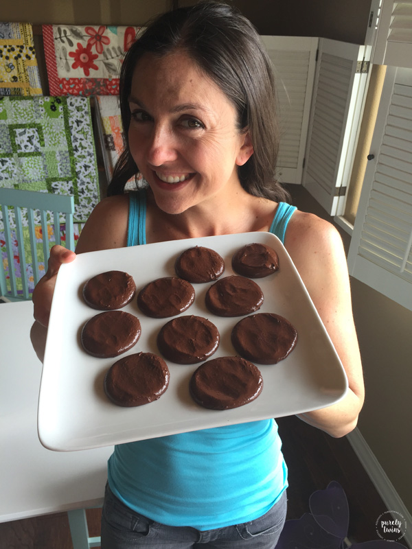 Protein thin mints that are gluten free vegan and paleo. No sugar.
