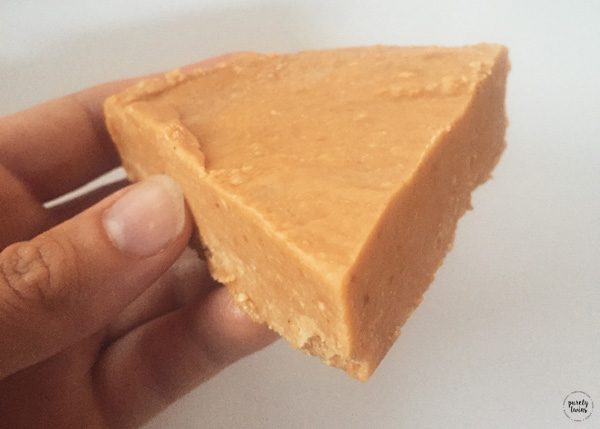 Healthy peanut butter fudge recipe. Only 3 ingredients.