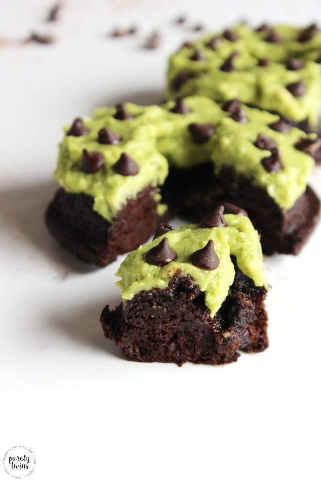 Baked chocolate mint brownie donuts - ready in under 20 minutes and only use 7 ingredients! Quick, easy and so soft with few ingredients to bake these unbelievably good donuts that are baked not fried and topped with a creamy, thick avocado mint glaze. 