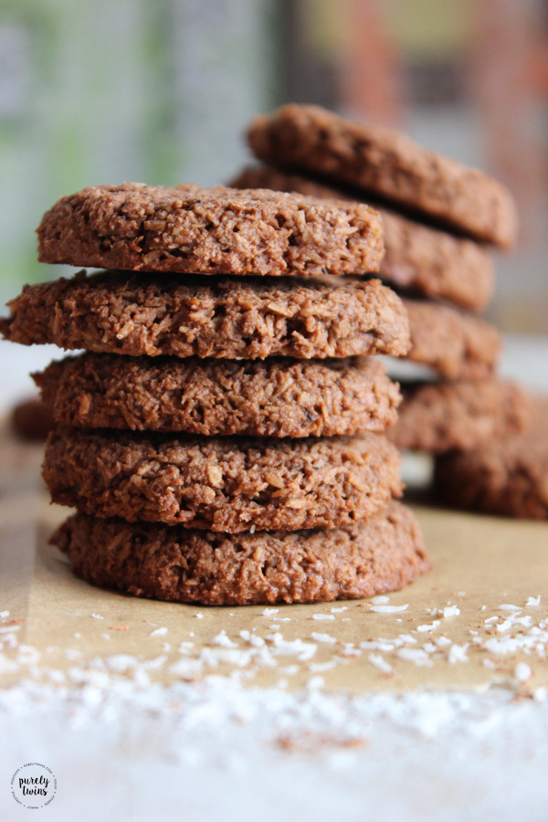 Chocoholics, meet the cookie you need in your life. Double chocolate mint protein cookies. Easy and healthy cookie recipe made from coconut flakes, maple, cacao, chocolate protein powder and mint. Don't like mint? We got you covered with other flavor options. Chocolate cookies with a hint of mint and loads of chocolate in every bite! 