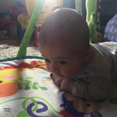 Baby Lyla who is 6 weeks old doing great at holding her head up at tummy time.
